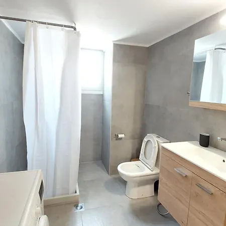 Cove Retreat Apartment *